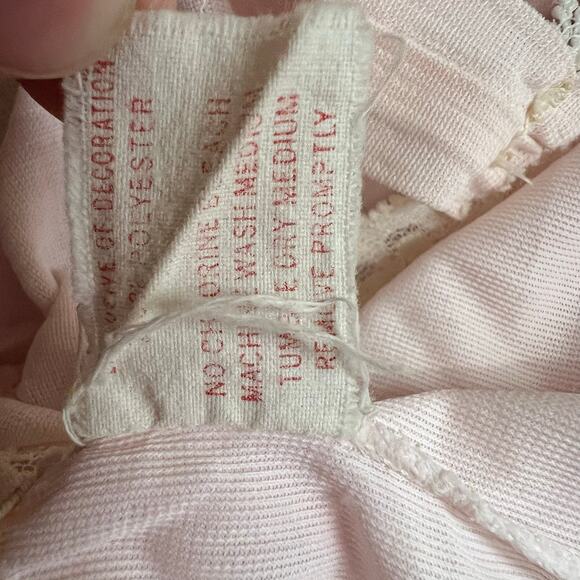 Vintage Spotlight Pale Light Pink Dainty Tank Top Made in USA Women's Size Small - Picture 7 of 7